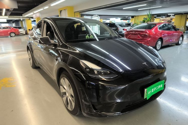 Tesla Model Y 2022 #4 Tesla Model Y 2022 car image #4