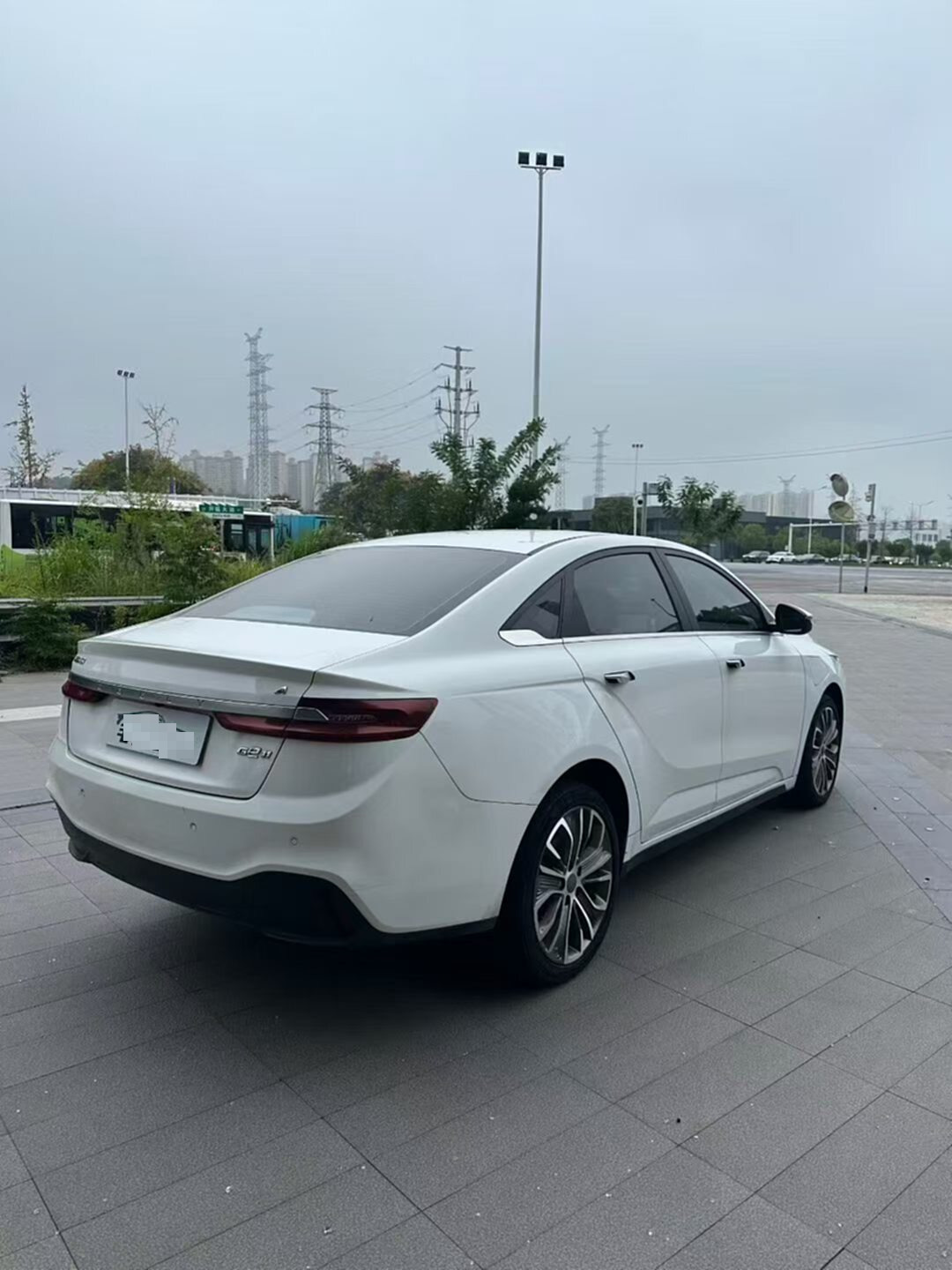 GEELY Emgrand New Energy 2020 #9 GEELY Emgrand New Energy 2020 car image #9