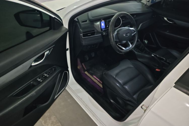 GEELY Emgrand 2021 #16 GEELY Emgrand 2021 car image #16