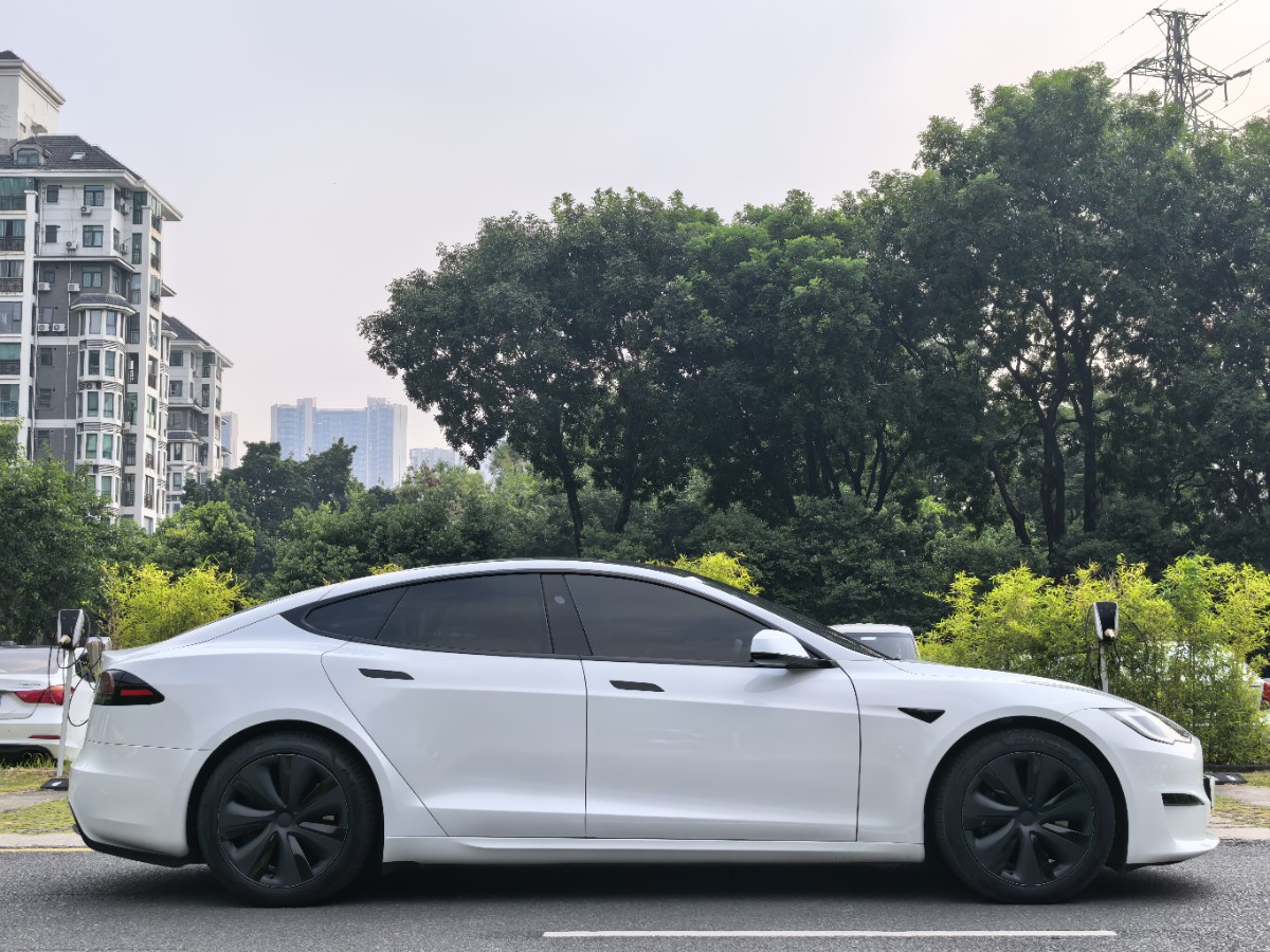 Tesla Model S 2023 car image #4