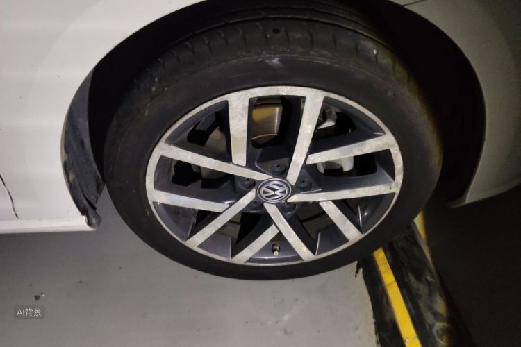 Volkswagen Golf 2018 car image #9