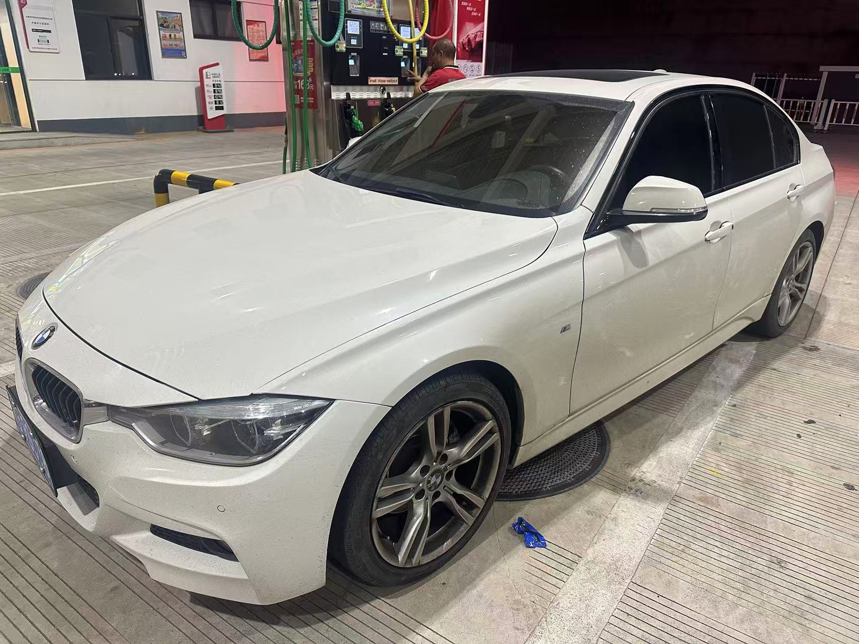 BMW 3 Series 2019 car image 