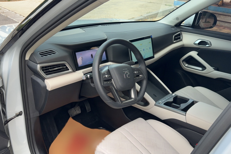 BYD YuanUP 2025 car image #10