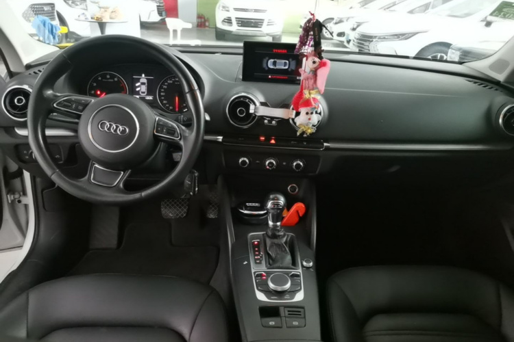 Audi A3 2016 car image #10