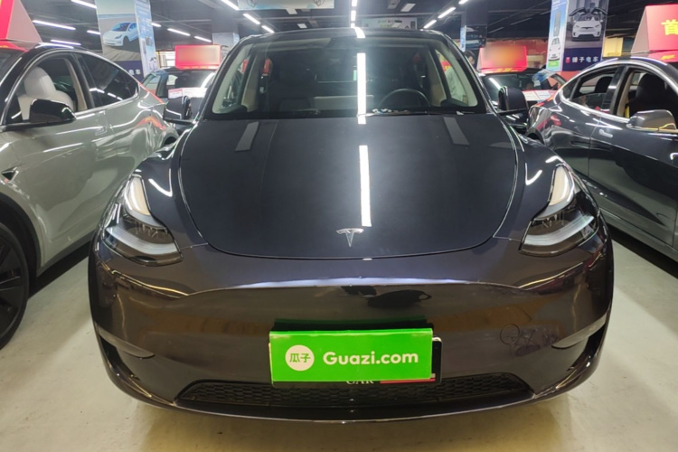 Tesla Model Y 2024 #3 Tesla Model Y 2024 car image #3