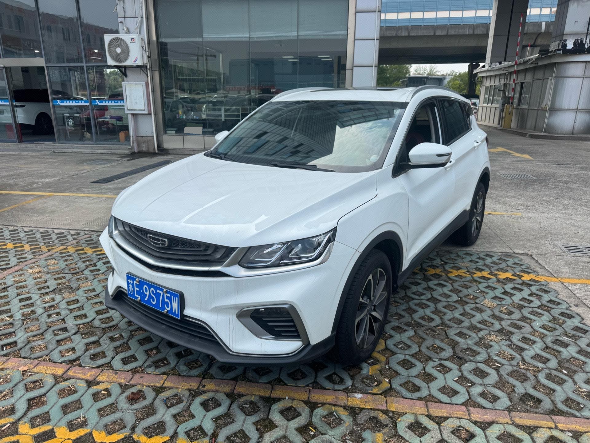 GEELY Coolray 2020 GEELY Coolray 2020 car image