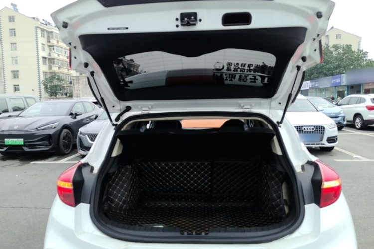 GEELY Emgrand GS 2020 #19 GEELY Emgrand GS 2020 car image #19