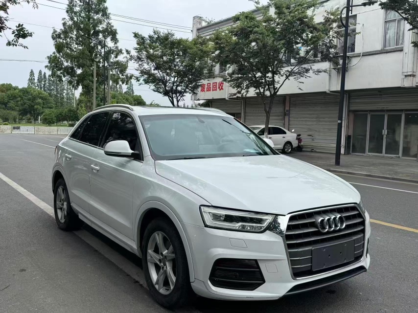Audi Q3 2019 car image 