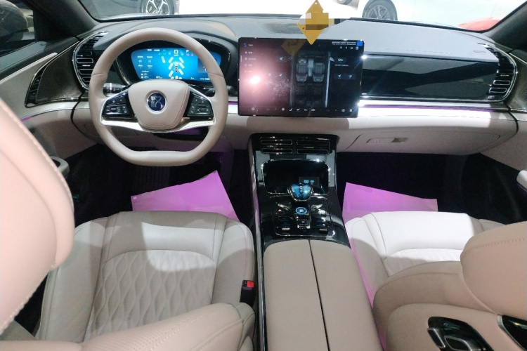 BYD Han 2025 #10 BYD Han 2025 immagine di auto #10