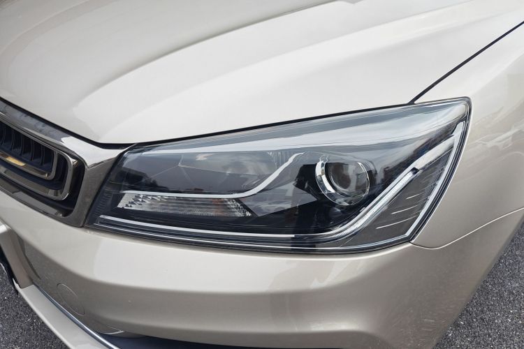 GEELY Emgrand 2019 car image #26