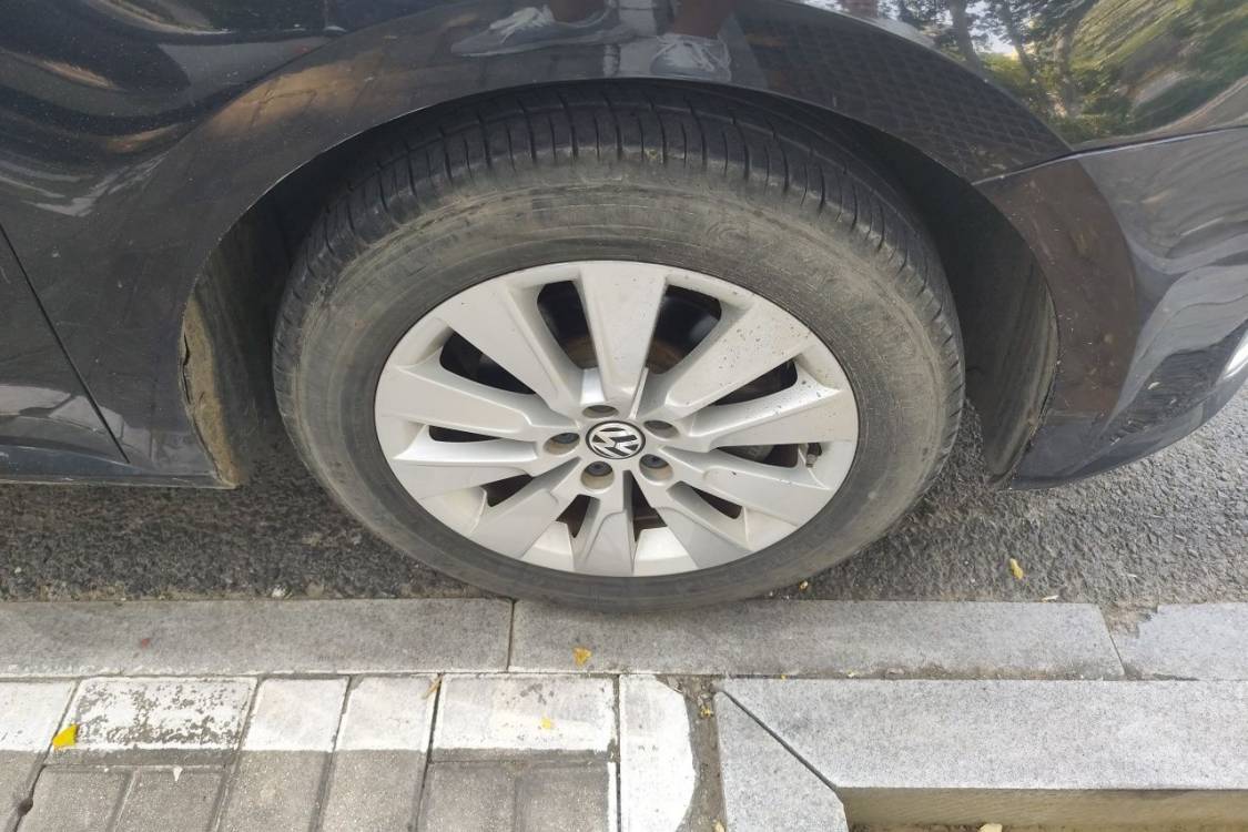 Volkswagen Lavida 2014 car image #9