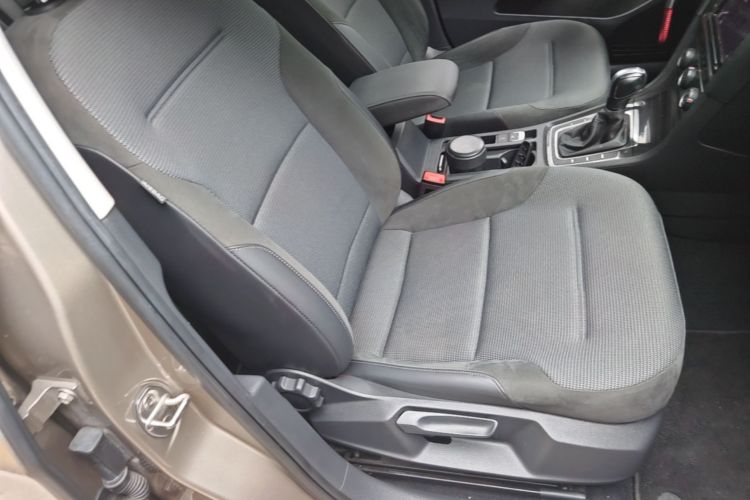 Volkswagen Golf 2019 #24 Volkswagen Golf 2019 car image #24