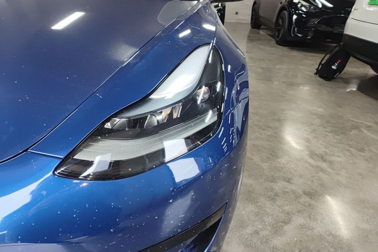 Tesla Model 3 2022 car image #23