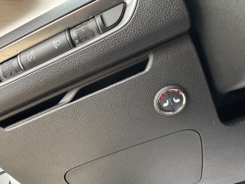 GEELY Coolray 2022 #14 GEELY Coolray 2022 صورة سيارة #14