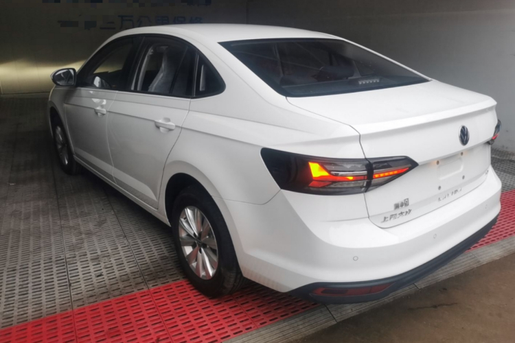 Volkswagen Lavida 2026 car image #5