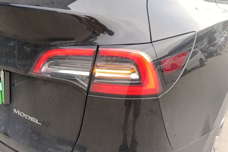 Tesla Model Y 2022 #8 Tesla Model Y 2022 immagine di auto #8