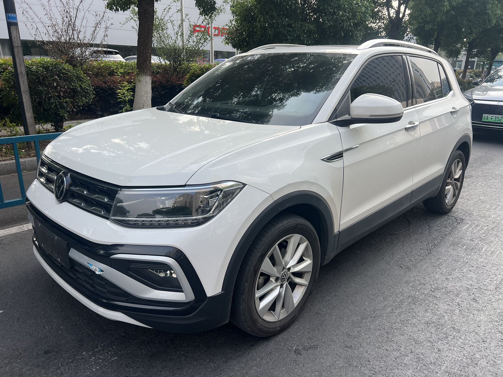 Volkswagen T-Cross 2021 Volkswagen T-Cross 2021 car image