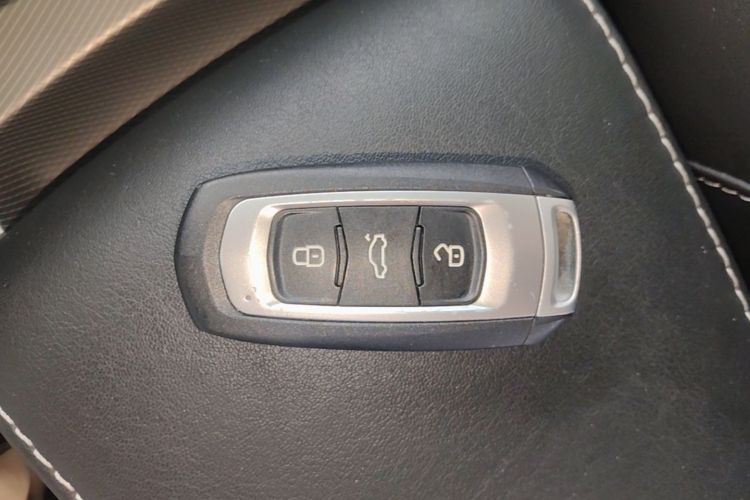 GEELY Emgrand GS 2018 car image #14