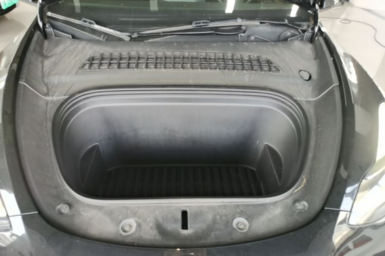 Tesla Model Y 2021 #20 Tesla Model Y 2021 car image #20
