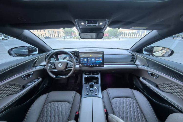 BYD Han 2023 car image #18