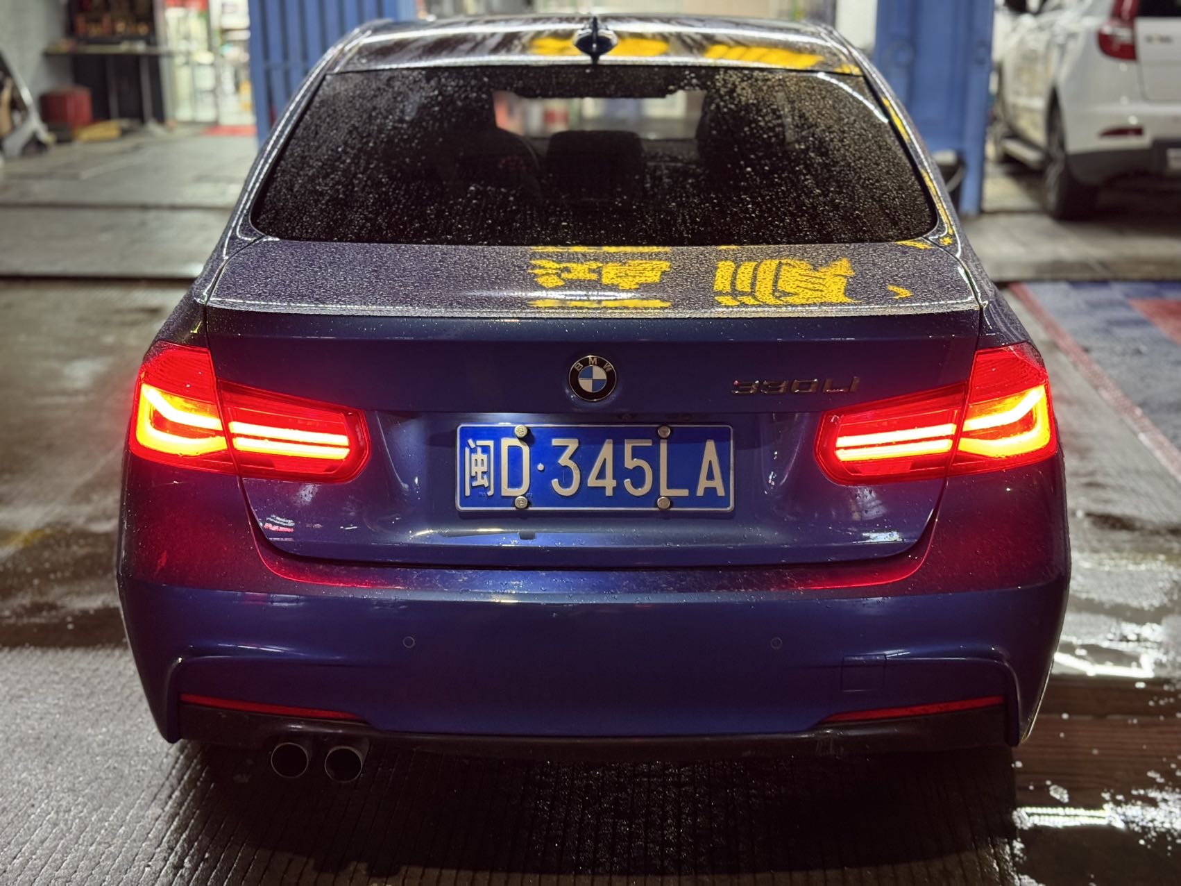 BMW 3 Series 2019 #5 BMW 3 Series 2019 car image #5
