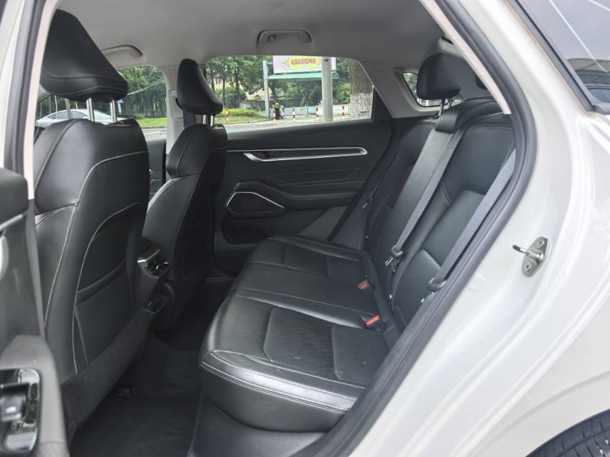 GEELY Emgrand 2024 car image #5