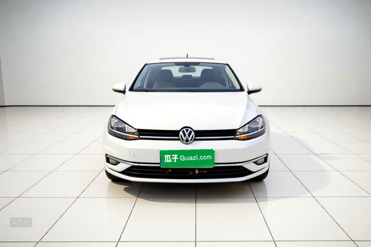 Volkswagen Golf 2020 car image #3