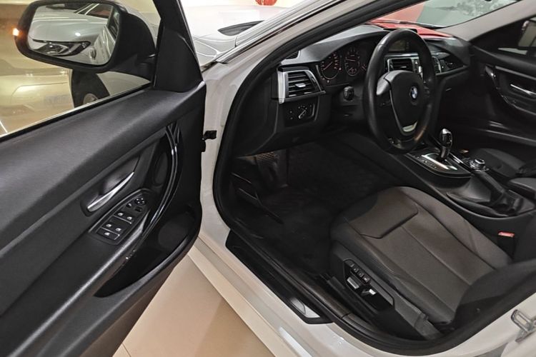 BMW 3 Series 2016 #16 BMW 3 Series 2016 car image #16