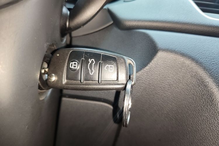 Audi Q3 2019 #9 Audi Q3 2019 car image #9