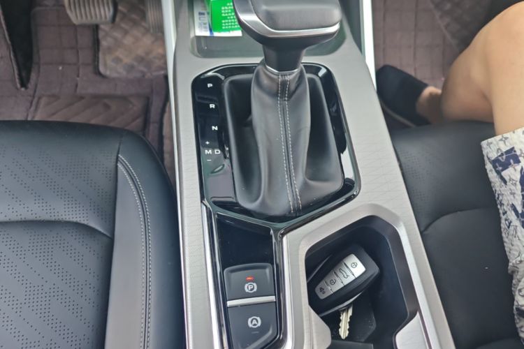 GEELY Emgrand 2024 #14 GEELY Emgrand 2024 car image #14