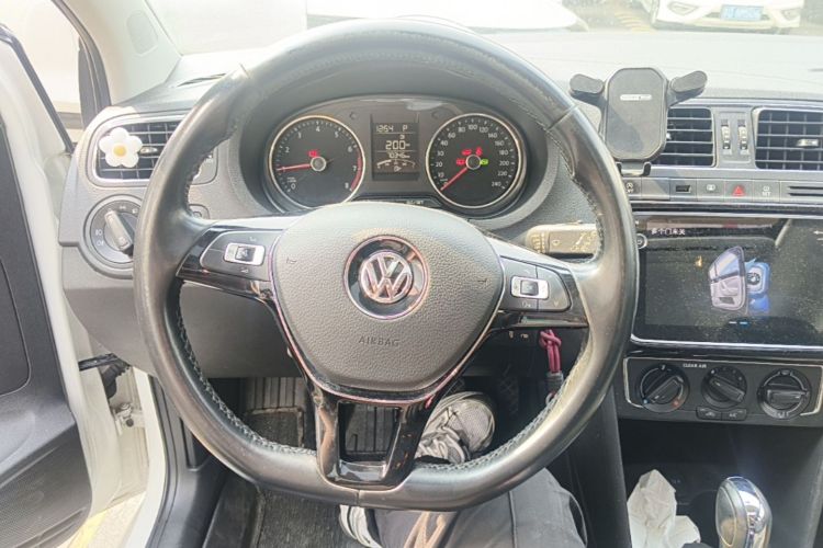 Volkswagen Polo 2019 imagem de carro #11