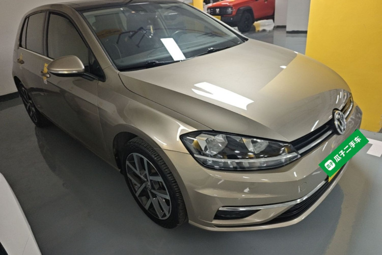 Volkswagen Golf 2019 #4 Volkswagen Golf 2019 car image #4