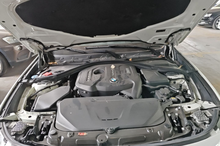 BMW 3 Series GT 2020 #20 BMW 3 Series GT 2020 car image #20