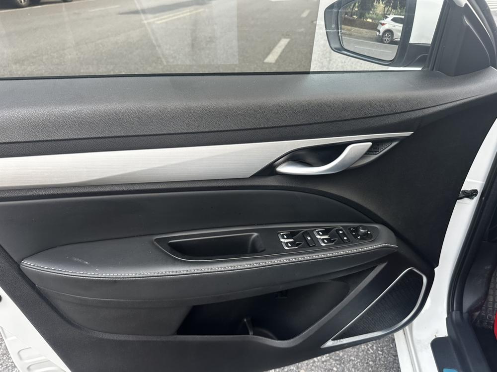 GEELY Emgrand 2018 #9 GEELY Emgrand 2018 car image #9