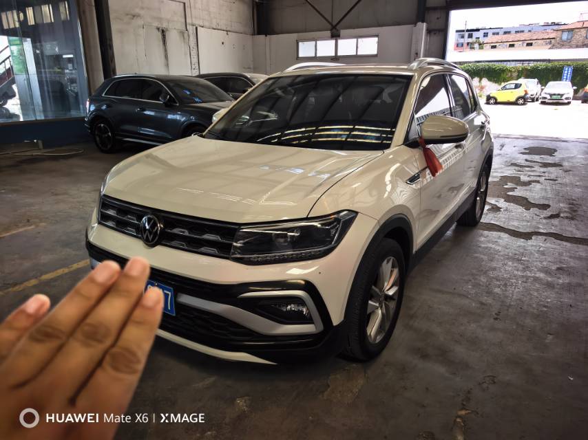 Volkswagen T-Cross 2021 car image 