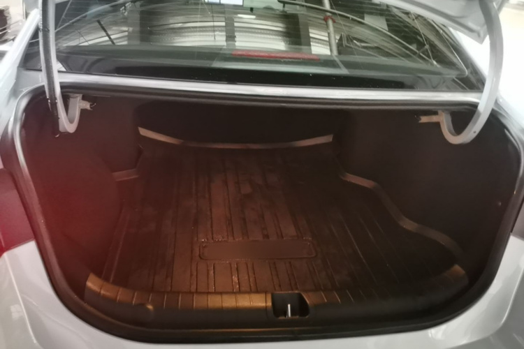 GEELY Emgrand L HiP 2024 صورة سيارة #19