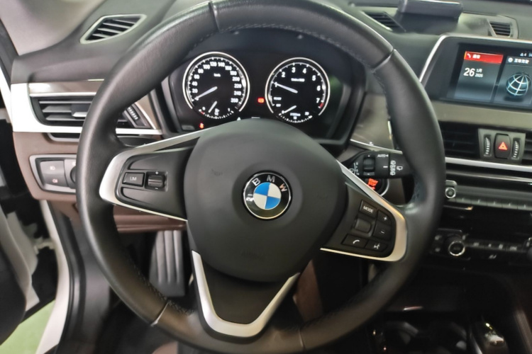 BMW X1 2019 #11 BMW X1 2019 car image #11