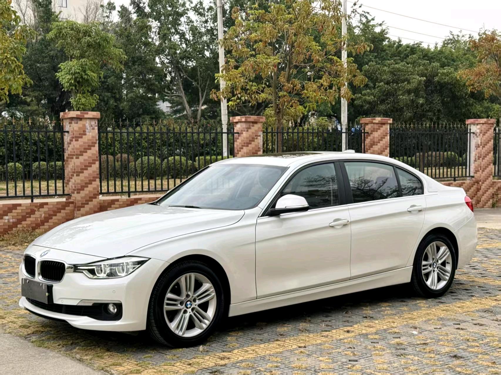 2017 2017 car image