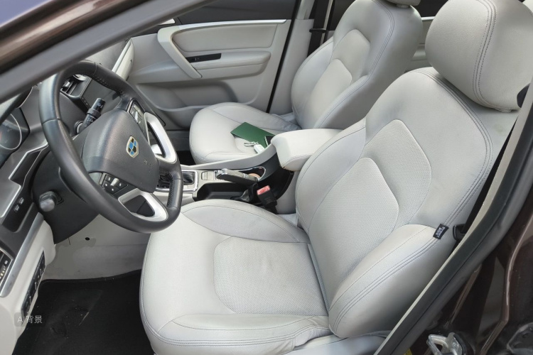 GEELY Emgrand 2015 #17 GEELY Emgrand 2015 car image #17