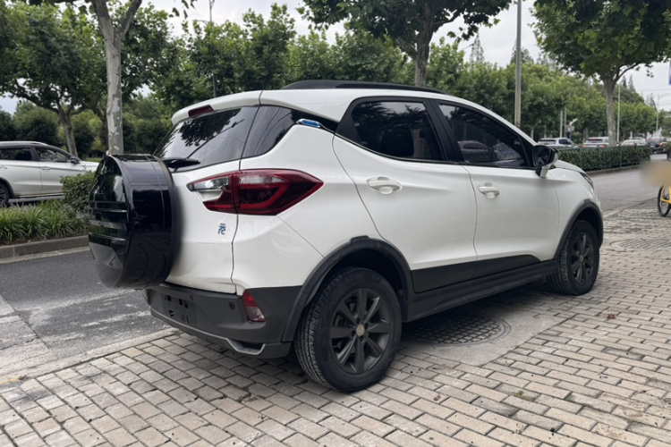 BYD Yuan New Energy 2019 car image #9