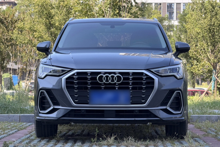 Audi Q3 2020 #9 Audi Q3 2020 car image #9