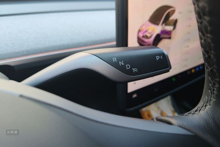 Tesla Model Y 2023 #16 Tesla Model Y 2023 car image #16