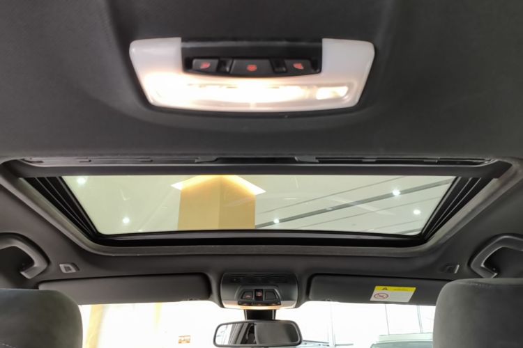 BMW 3 Series 2017 #18 BMW 3 Series 2017 car image #18