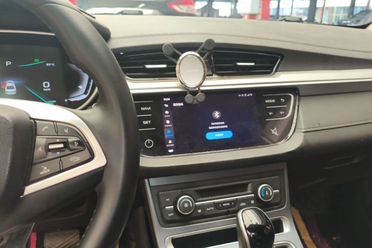 GEELY Emgrand 2020 #13 GEELY Emgrand 2020 car image #13