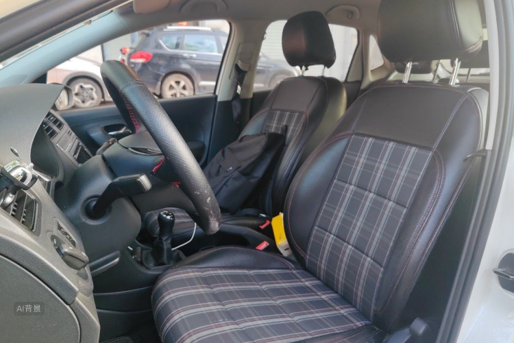 Volkswagen Polo 2016 car image #17