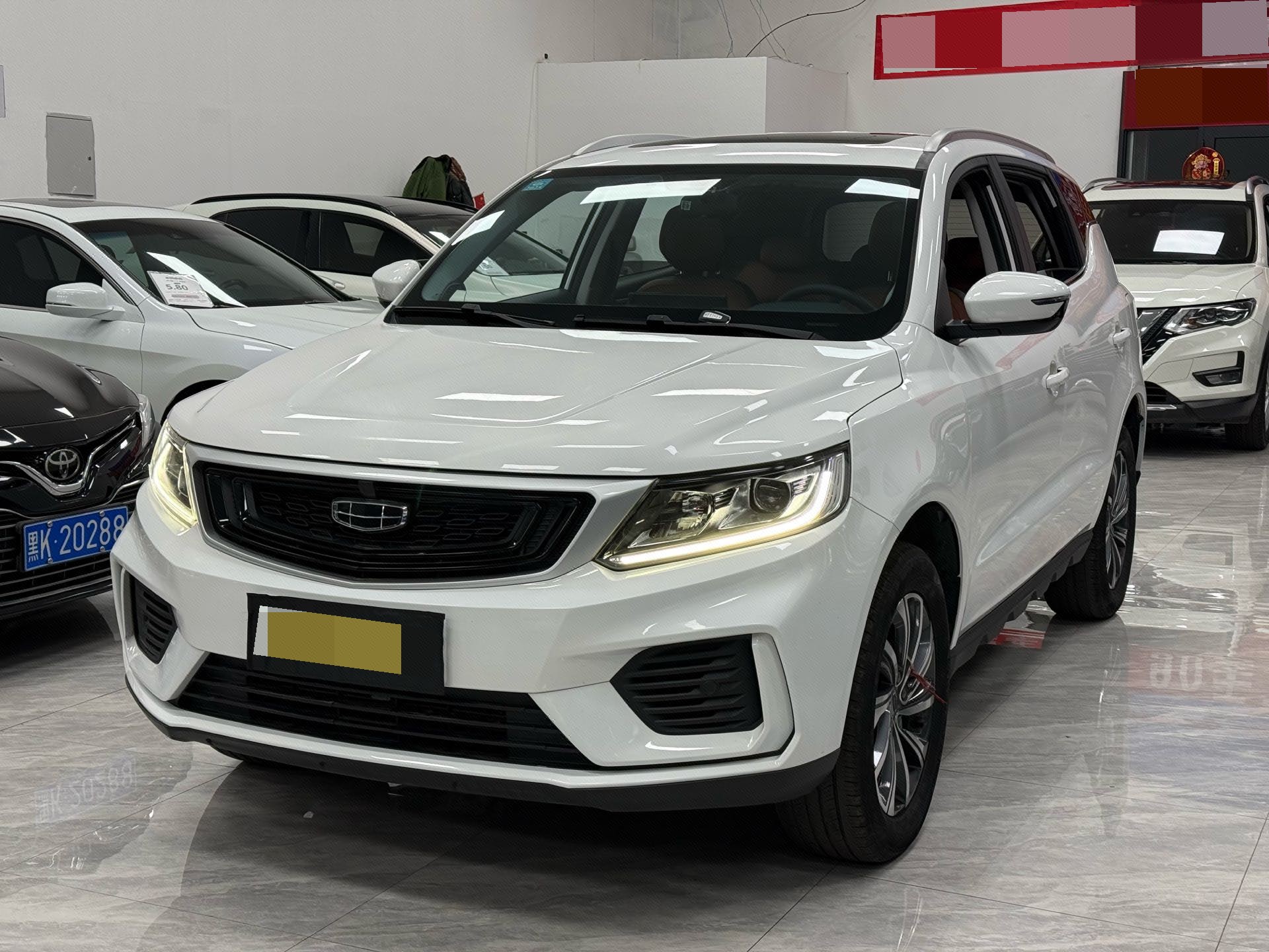 GEELY Vision X6 2021 GEELY Vision X6 2021 صورة سيارة