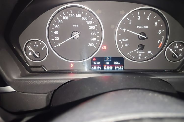 BMW 3 Series 2017 #14 BMW 3 Series 2017 car image #14
