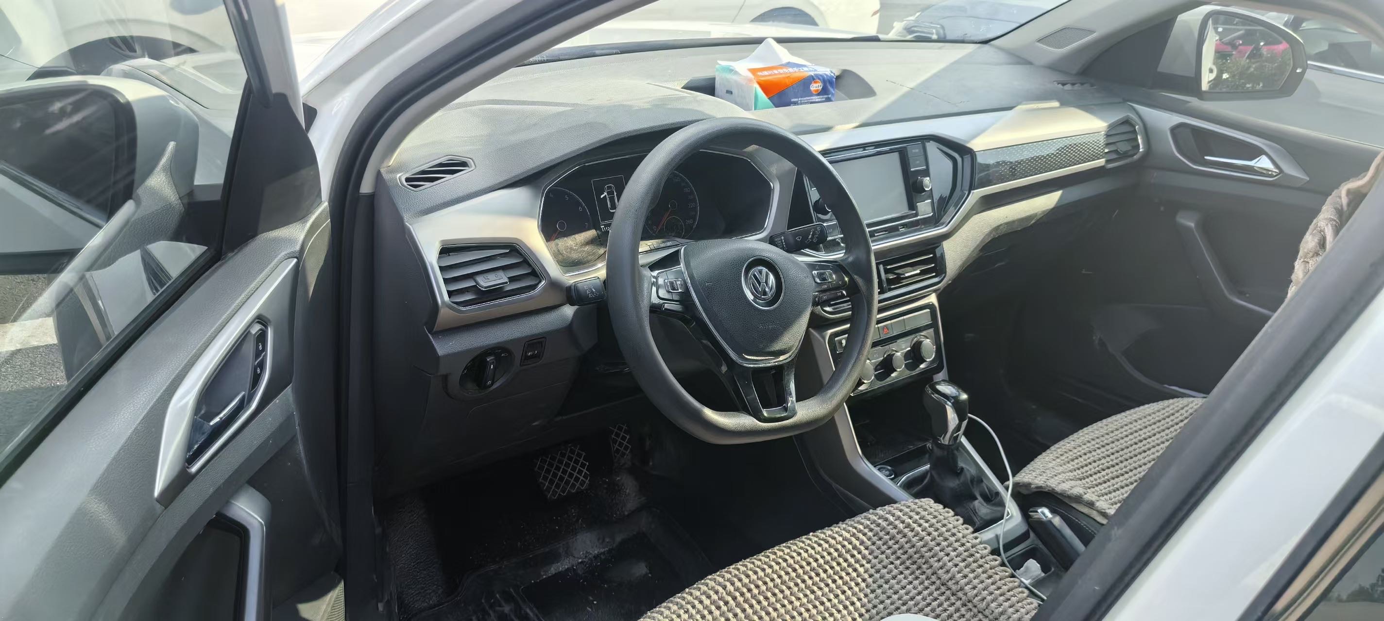 Volkswagen T-Cross 2020 car image #4