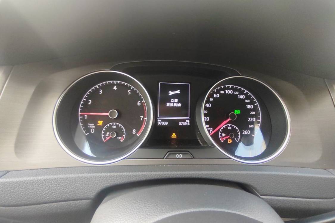 Volkswagen Golf 2015 car image #24