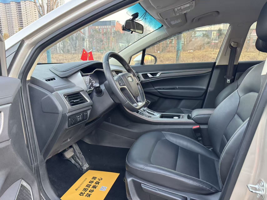 GEELY Emgrand GS 2018 صورة سيارة #8